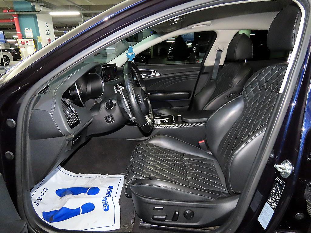 KIA Stinger - Vista 6