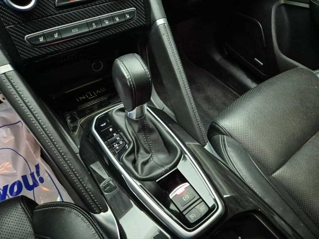 SAMSUNG QM6 - Vista 8