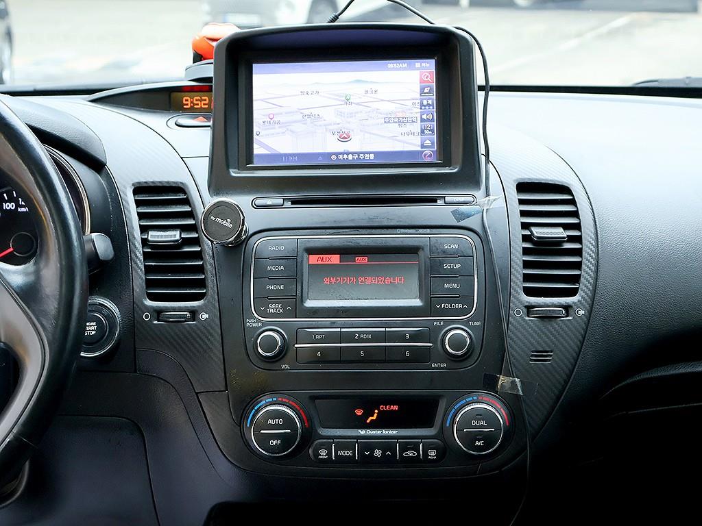 KIA K3 2015 Blanco - Importación desde Corea - HF Imports Iquique - Foto 9