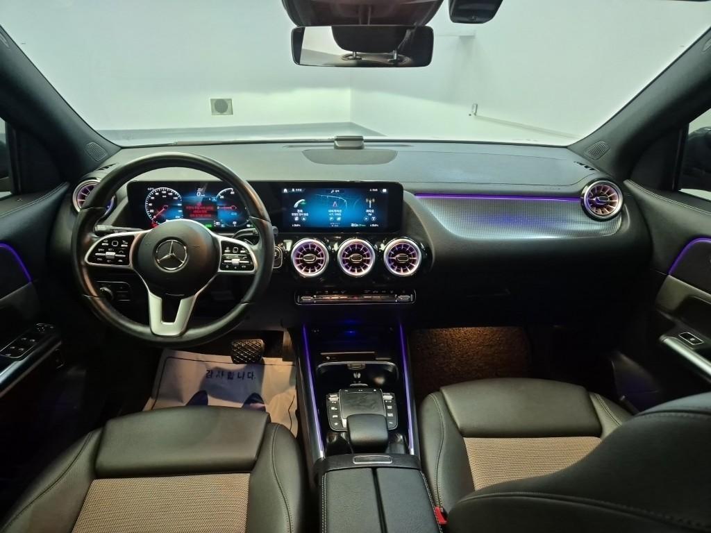 Mercedes Benz EQA - Vista 7