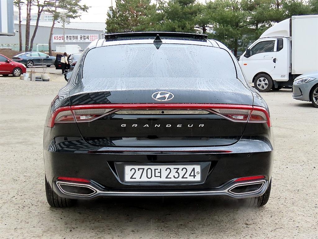 HYUNDAI Grandeur - Vista 4