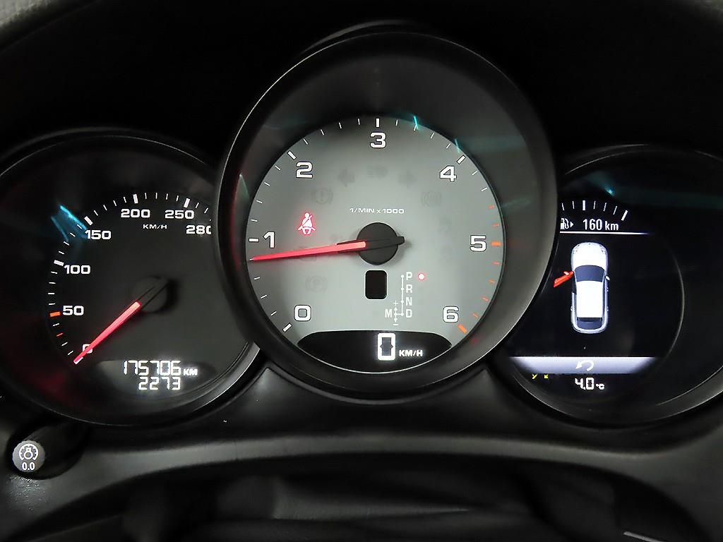 Porsche Macan - Vista 8