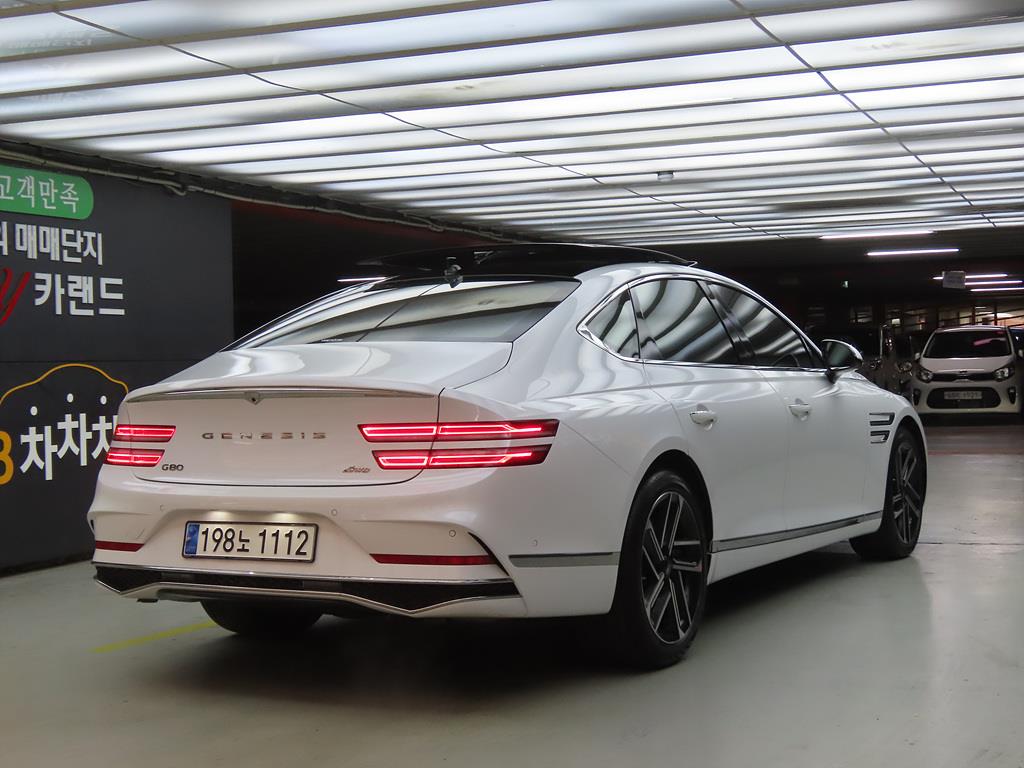 Genesis G80 - Vista 4