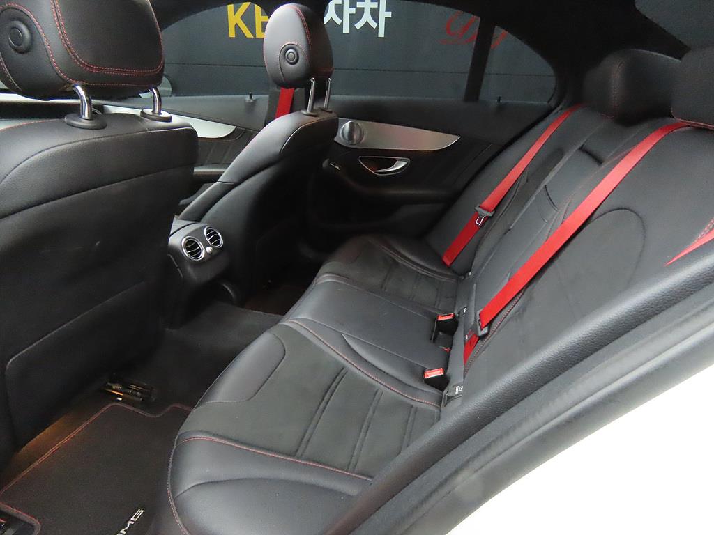 Mercedes Benz C Class - Vista 8