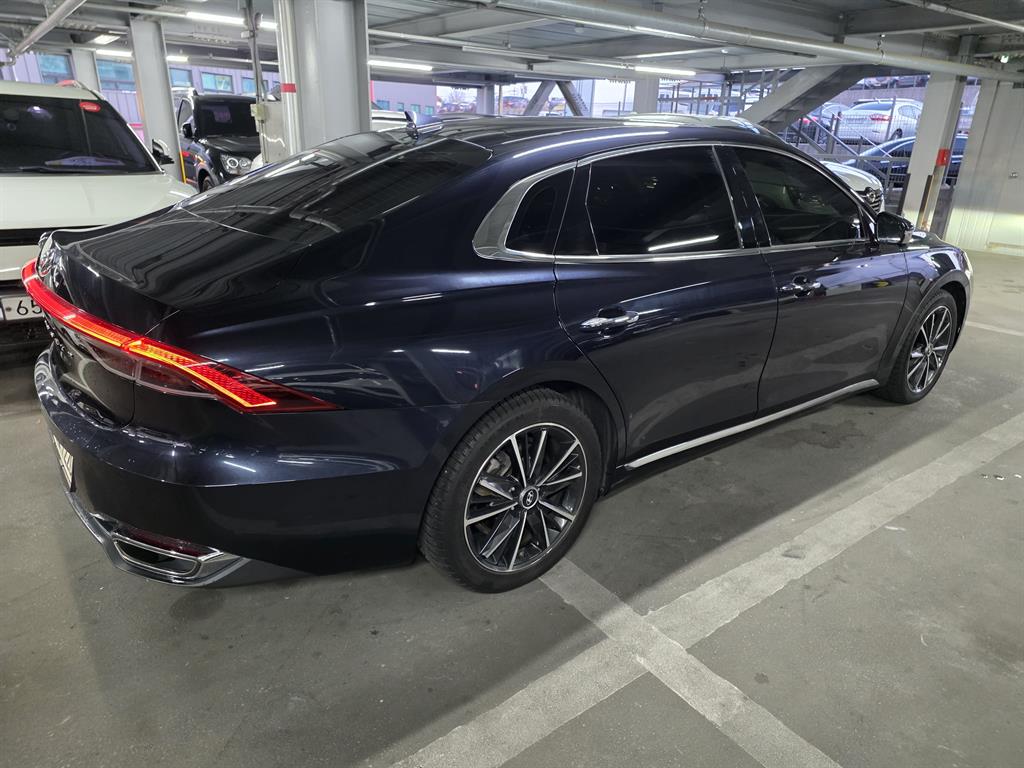 HYUNDAI Grandeur - Vista 5