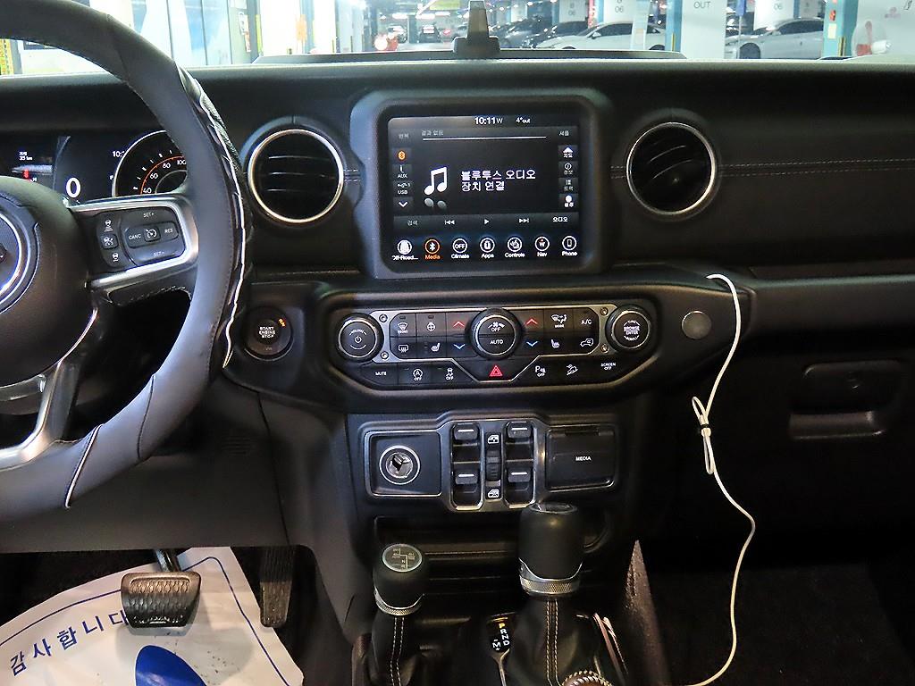 Jeep Wrangler - Vista 11