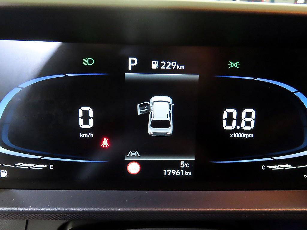 HYUNDAI Casper - Vista 9