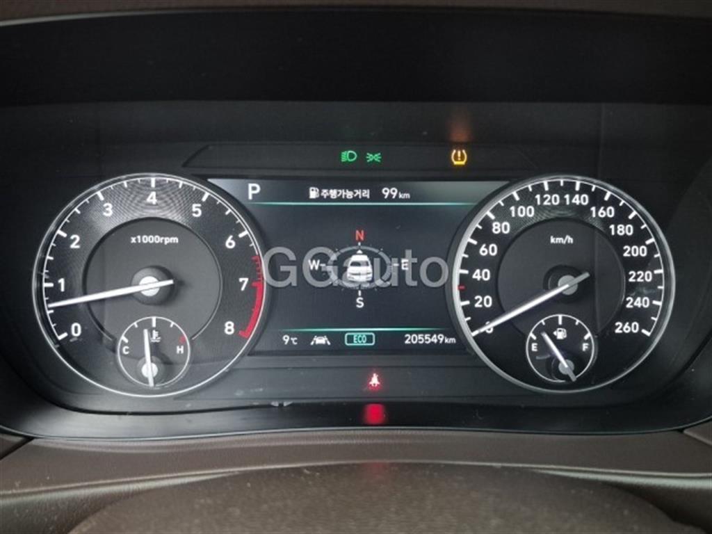 Genesis G90 - Vista 7