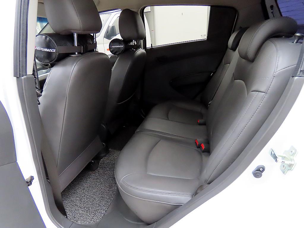 Chevrolet Spark - Vista 6