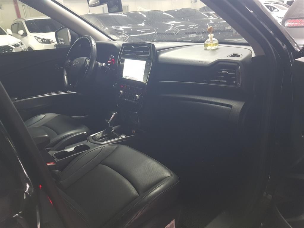 Ssangyong Tivoli 2022 Negro - Importación desde Corea - HF Imports Iquique - Foto 13