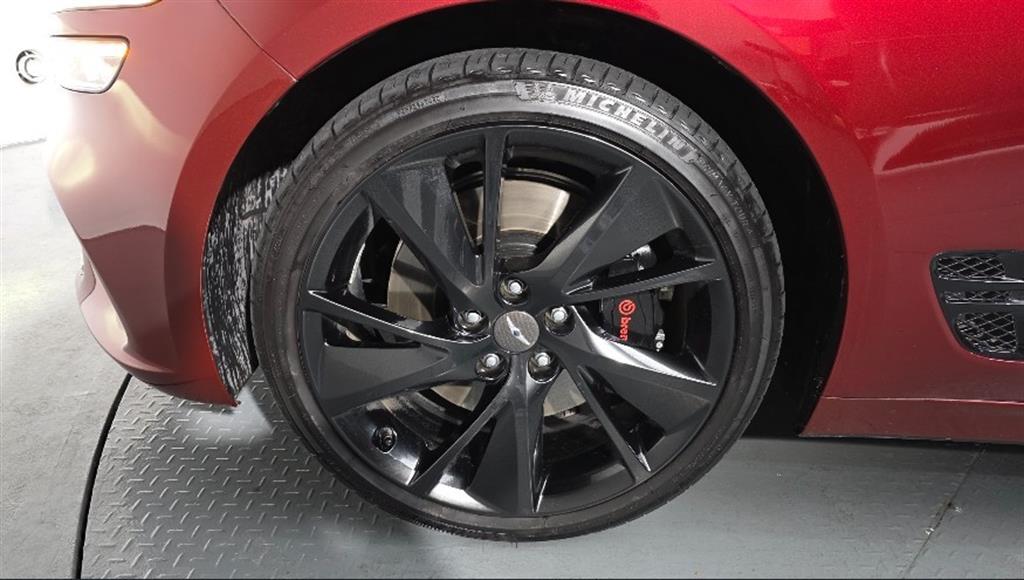 Genesis G70 - Vista 4