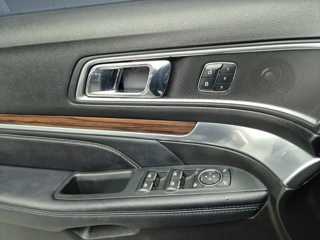 Ford Explorer - Vista 5