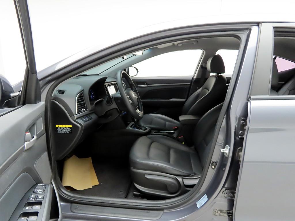 HYUNDAI Avante 2017 Gris - Importación desde Corea - HF Imports Iquique - Foto 13