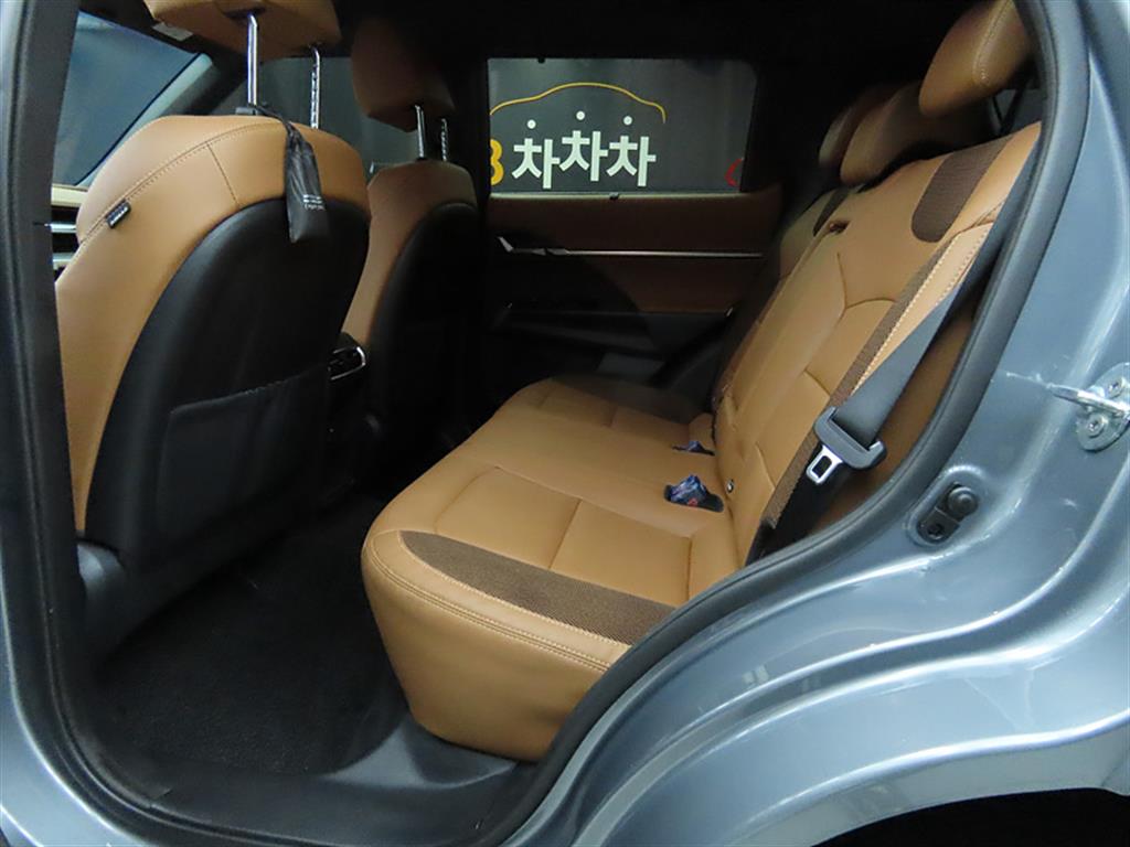 Ssangyong Torres - Vista 6