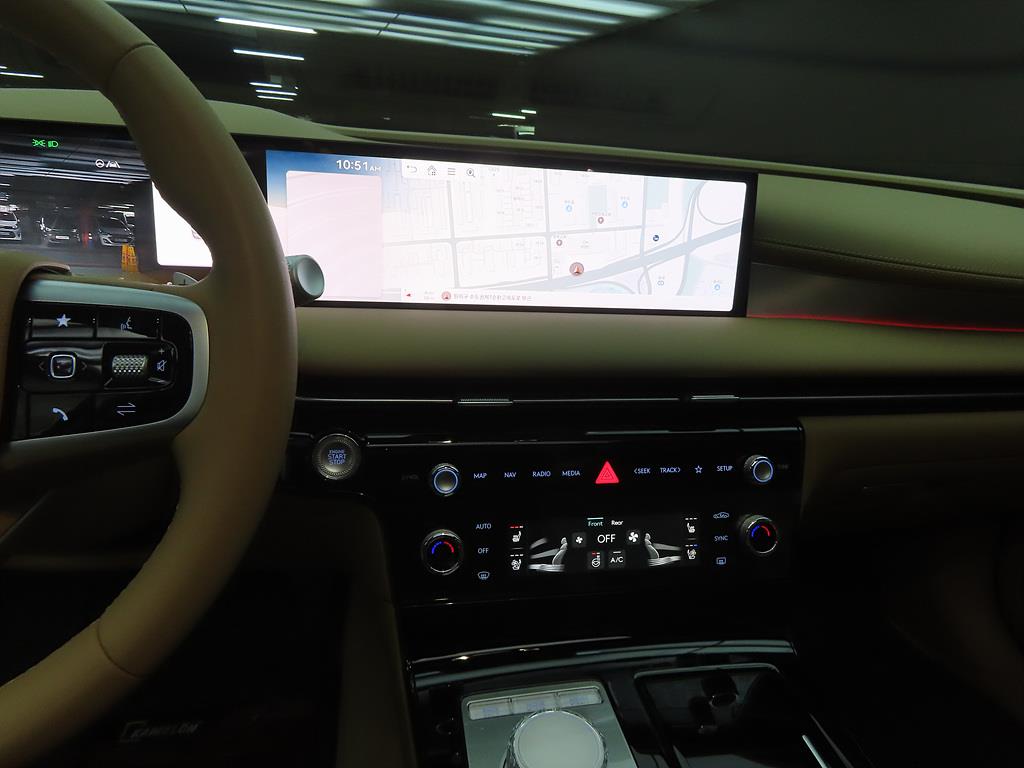 Genesis G80 - Vista 10