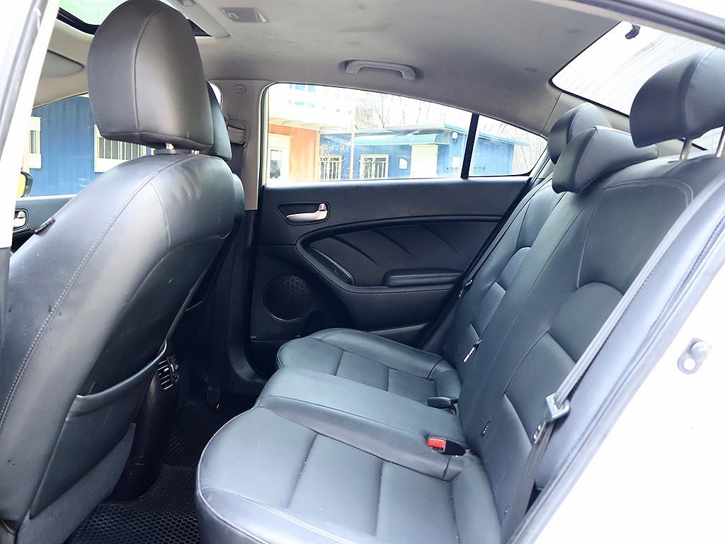 KIA K3 2015 Blanco - Importación desde Corea - HF Imports Iquique - Foto 12