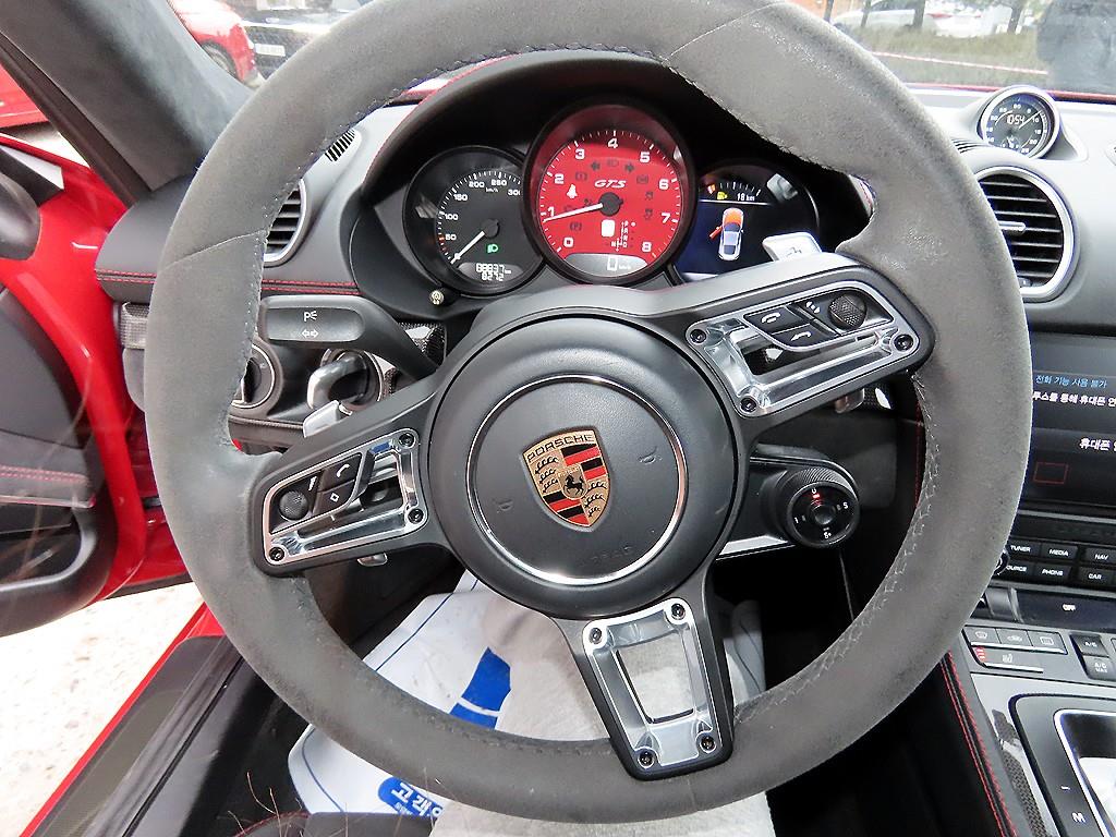 Porsche 718 - Vista 7