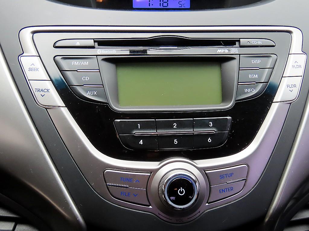 HYUNDAI Avante 2014 Gris - Importación desde Corea - HF Imports Iquique - Foto 14