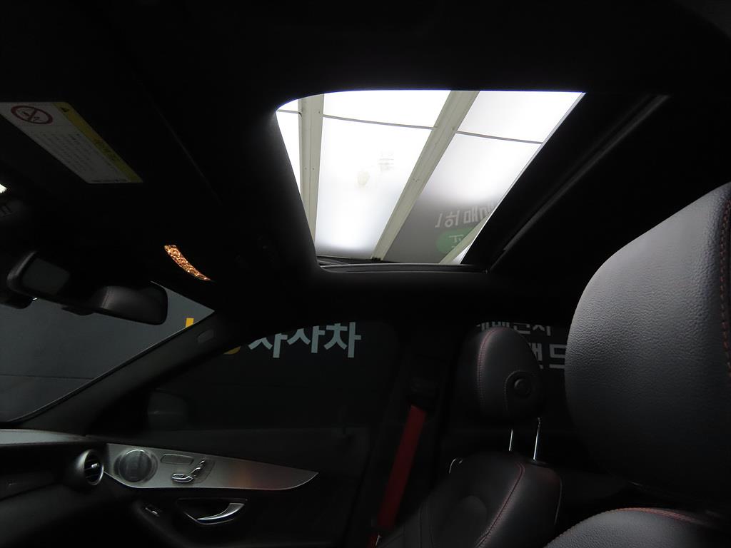 Mercedes Benz C Class 2016 Blanco - Importación desde Corea - HF Imports Iquique - Foto 18