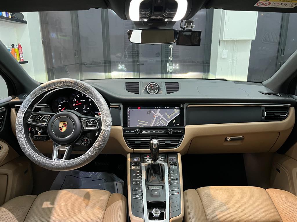 Porsche Macan - Vista 8