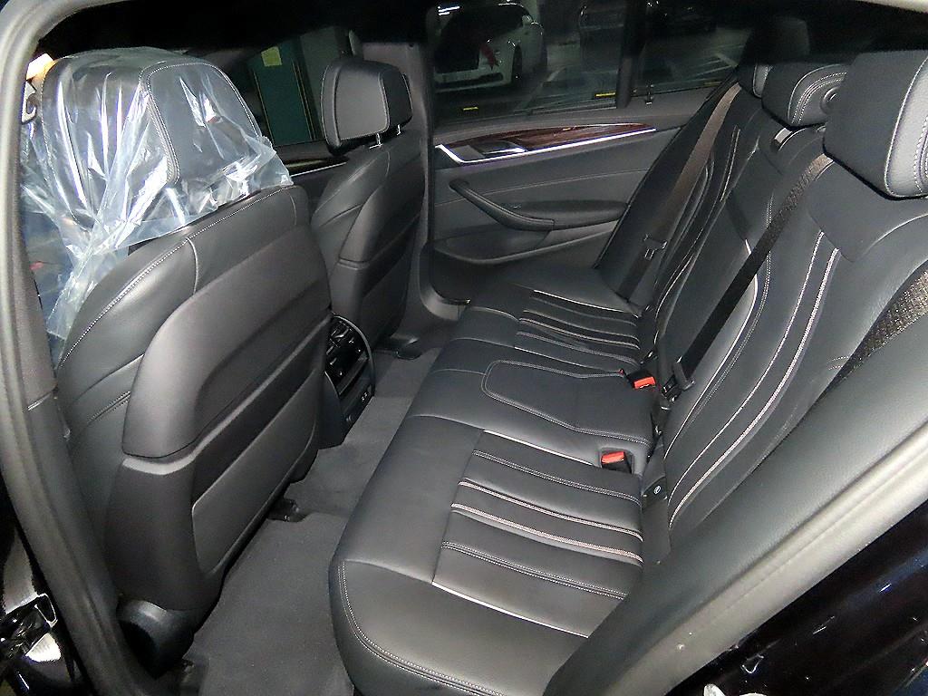 BMW 5 Series - Vista 7