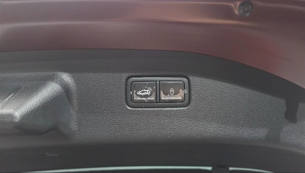 Genesis G70 2023 Rojo - Importación desde Corea - HF Imports Iquique - Foto 18