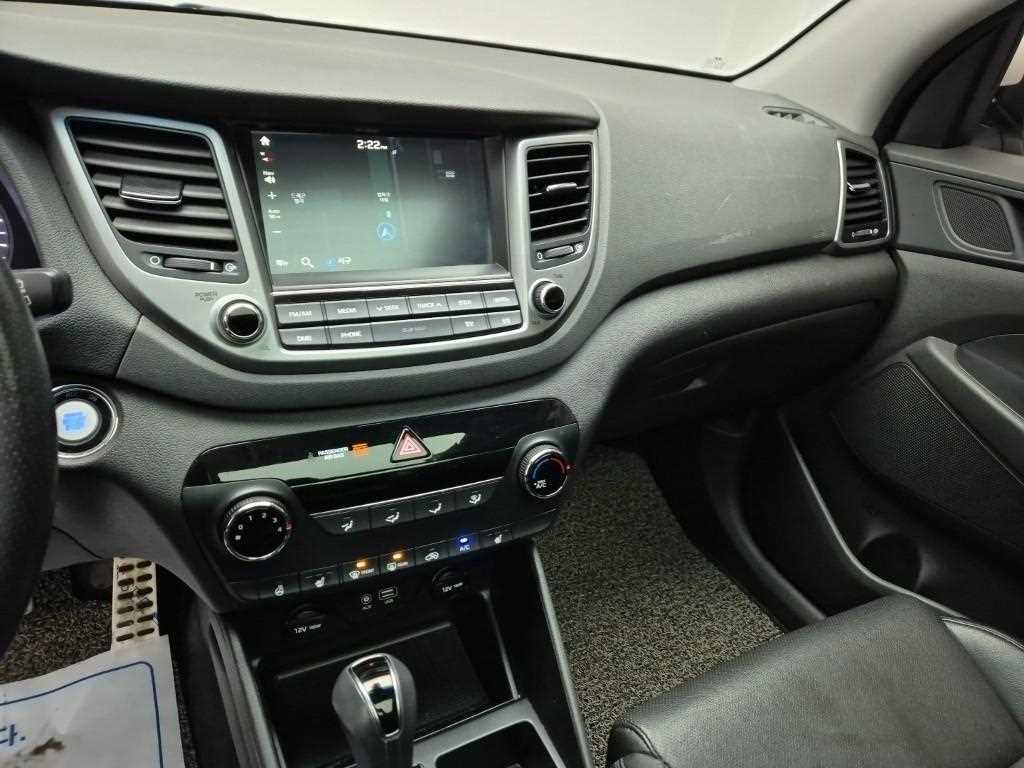 HYUNDAI Tucson - Vista 10