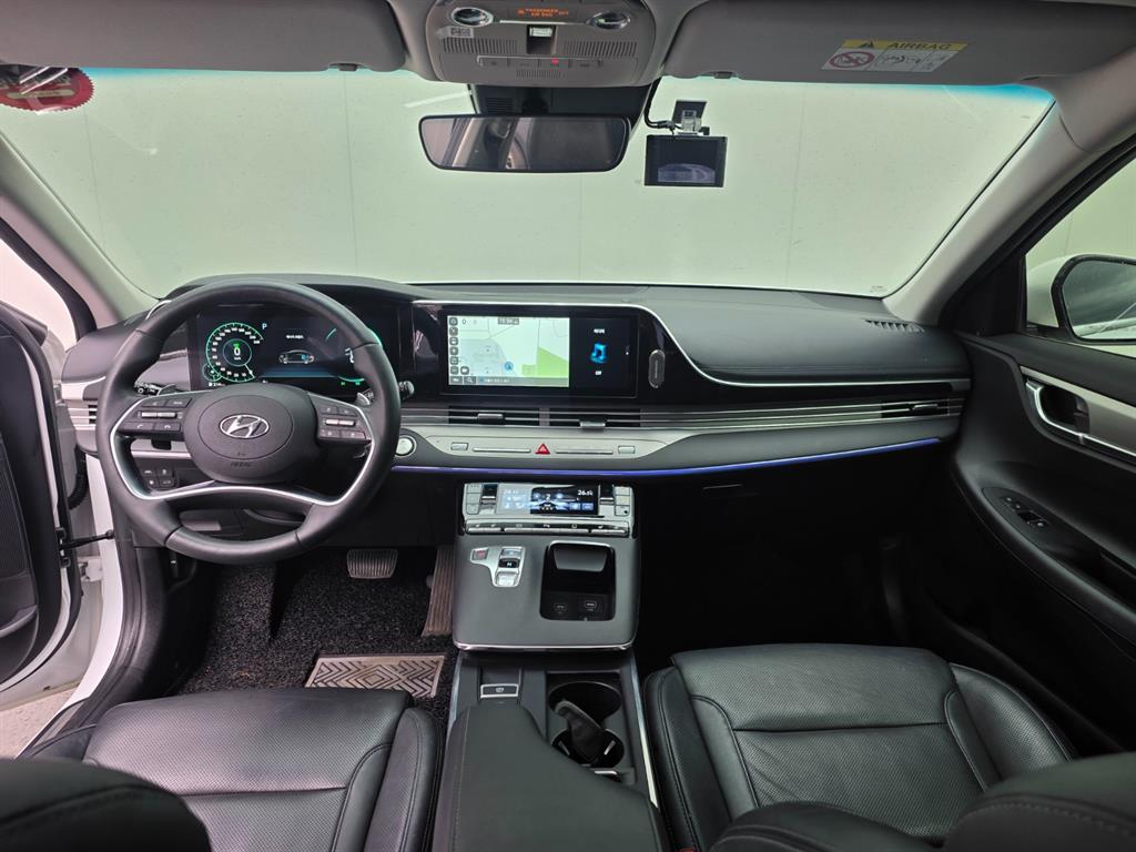 HYUNDAI Grandeur - Vista 7