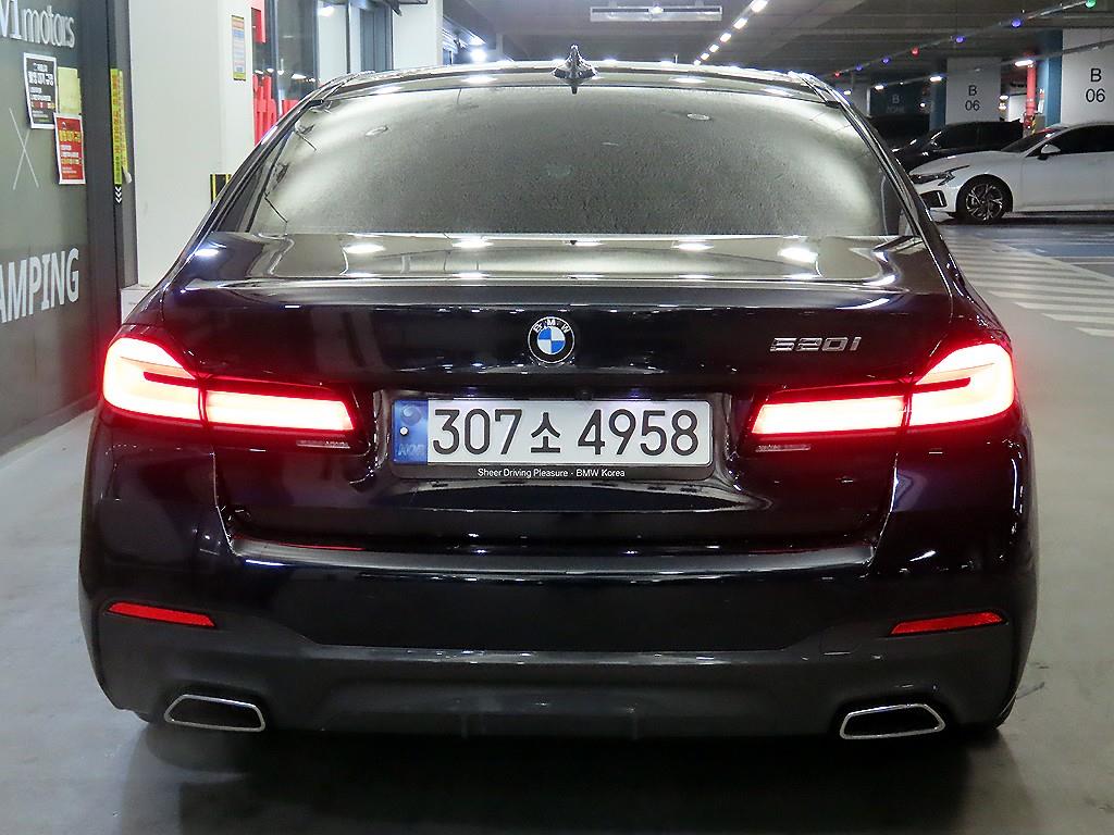 BMW 5 Series - Vista 5