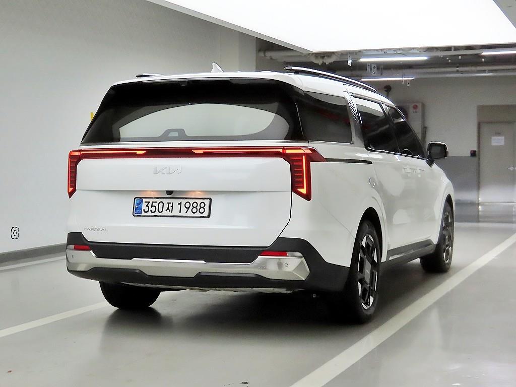 KIA Carnival - Vista 4