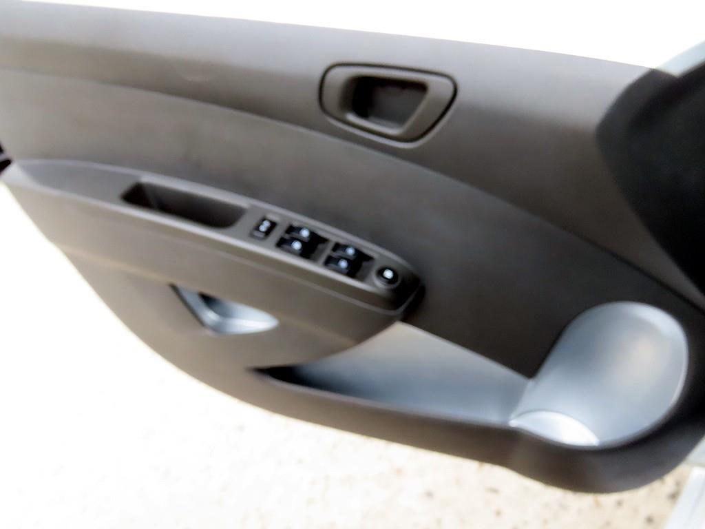 Chevrolet Spark - Vista 11