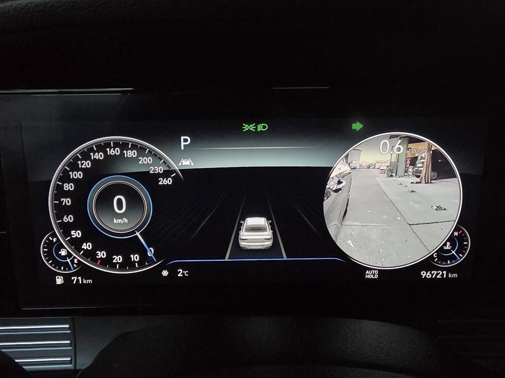 HYUNDAI Grandeur - Vista 9