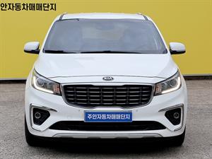 KIA Carnival - Vista 2