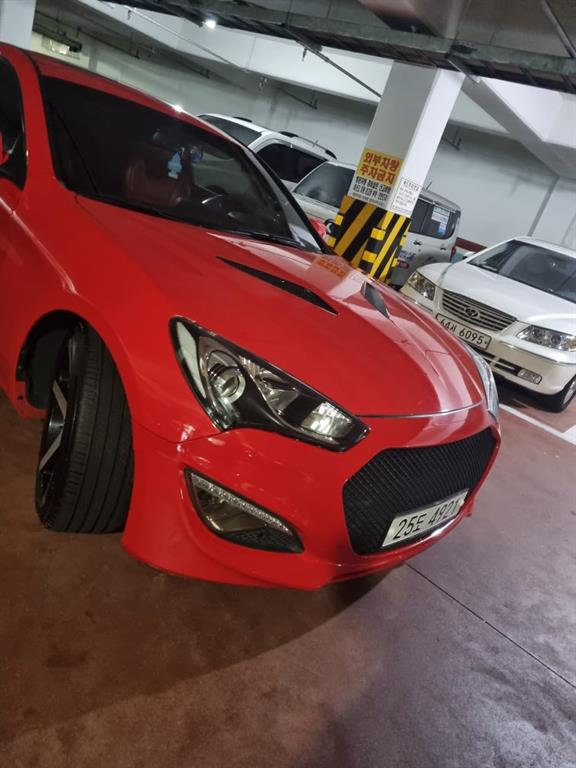 HYUNDAI Genesis - Vista 2