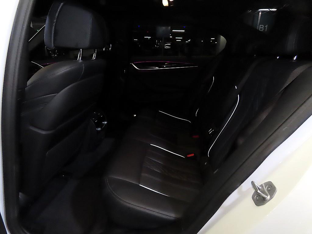 BMW 5 Series - Vista 7