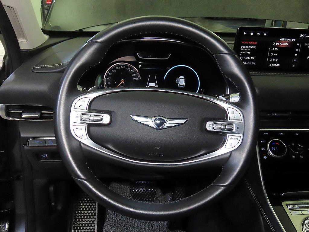 Genesis GV80 - Vista 8