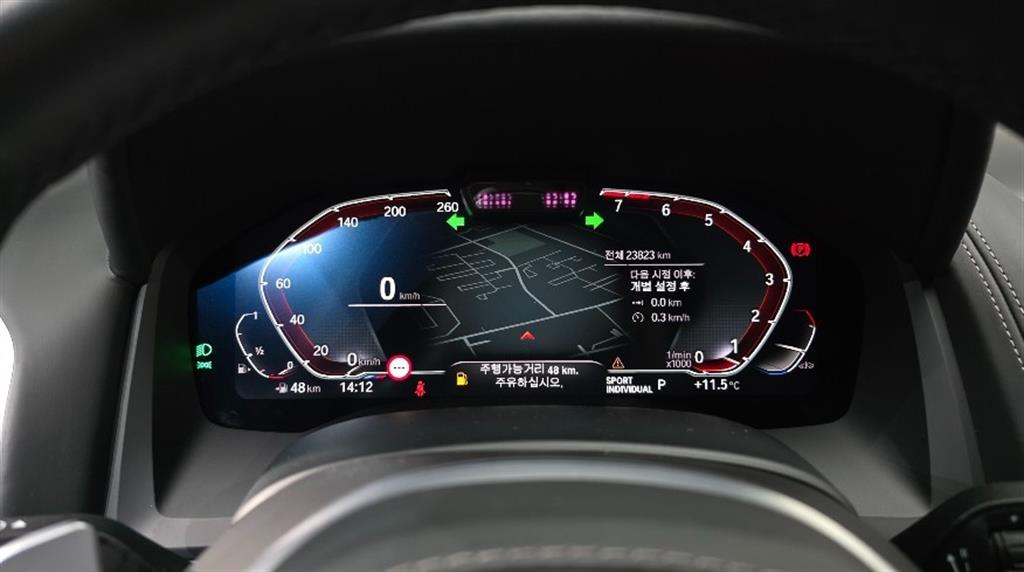 BMW 8 Series - Vista 8