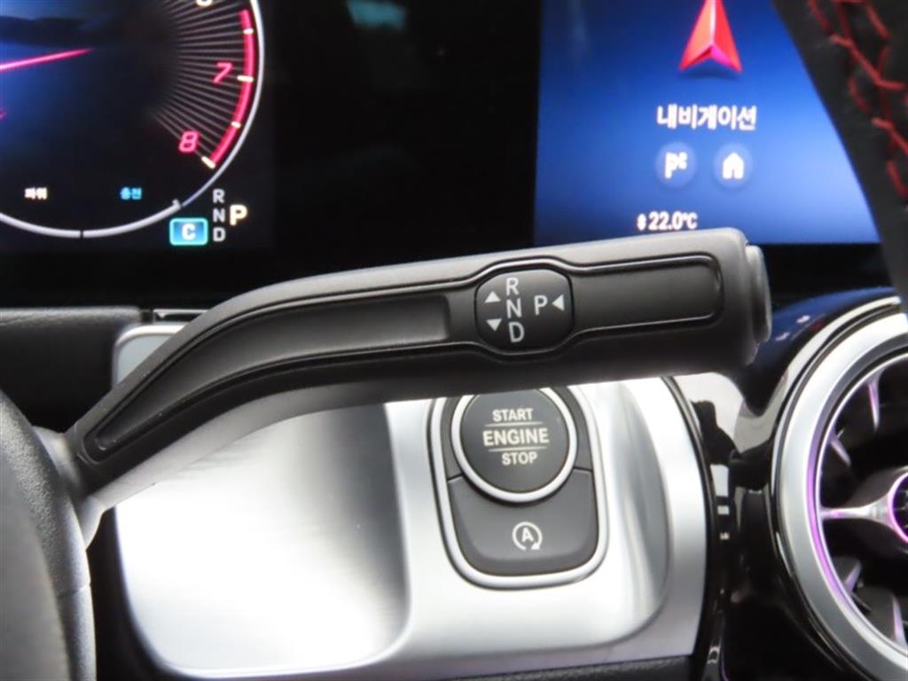 Mercedes Benz GLB Class - Vista 11