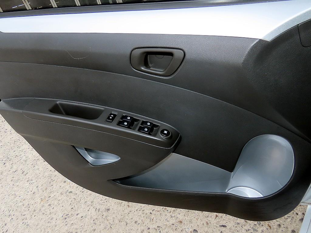 Chevrolet Spark - Vista 12