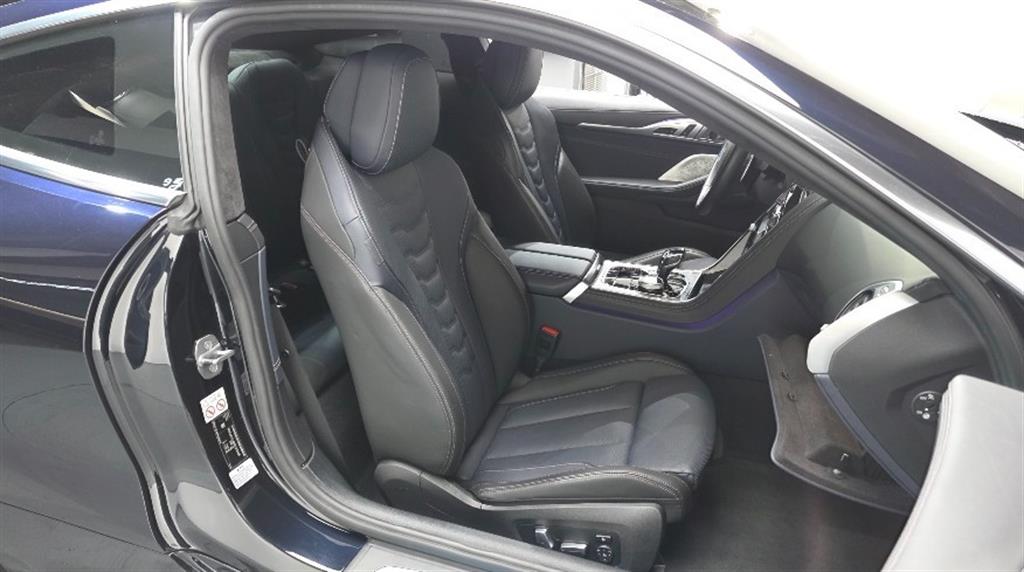 BMW 8 Series - Vista 10