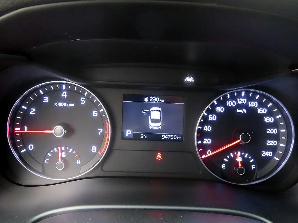 KIA K3 - Vista 8