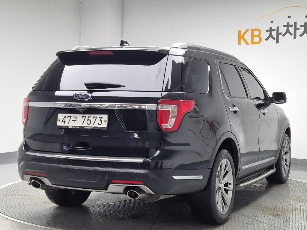 Ford Explorer - Vista 4