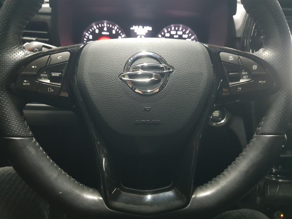 Ssangyong Tivoli - Vista 5