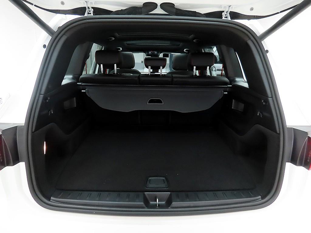 Mercedes Benz GLB Class - Vista 5