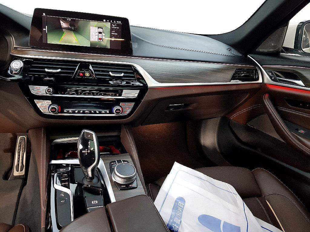 BMW 5 Series - Vista 9