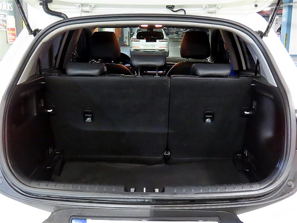 KIA Stonic 2018 Blanco - Importación desde Corea - HF Imports Iquique - Foto 18