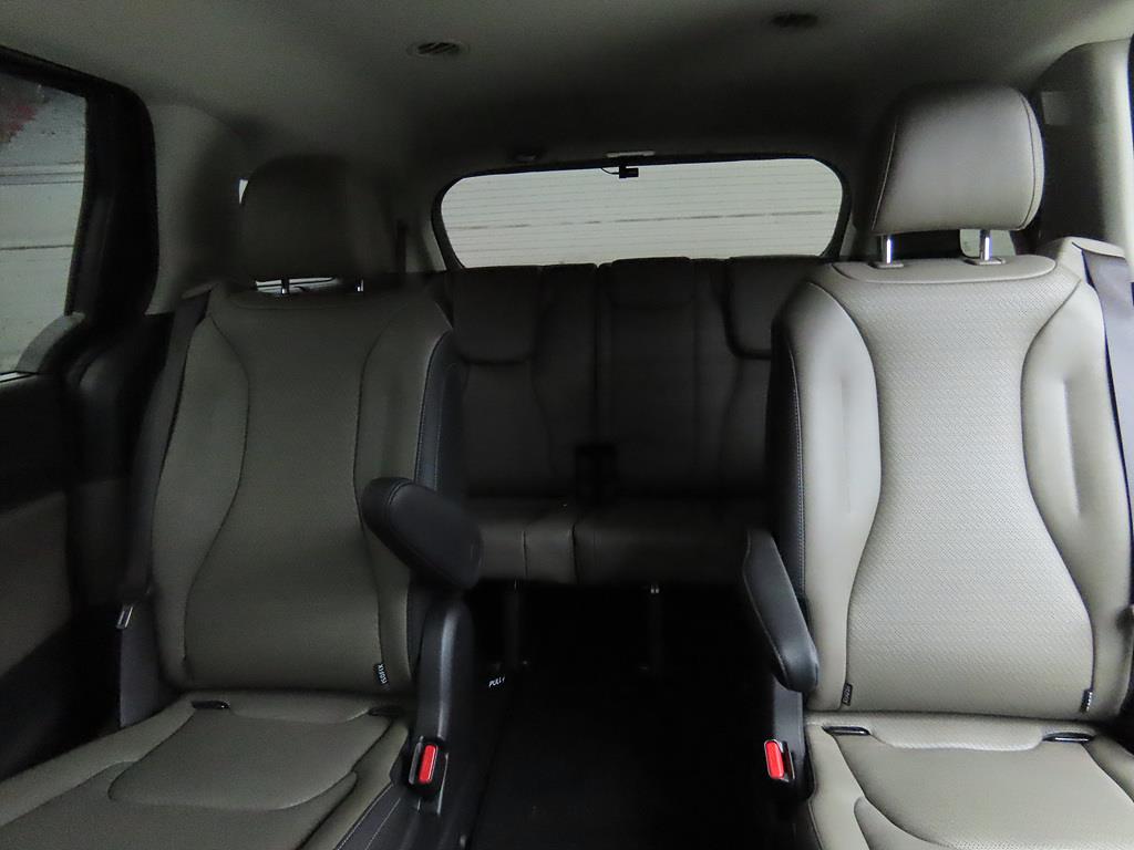 KIA Carnival - Vista 7