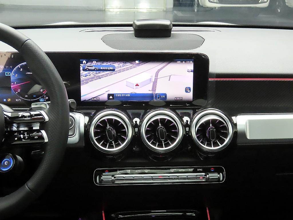 Mercedes Benz GLB Class - Vista 10