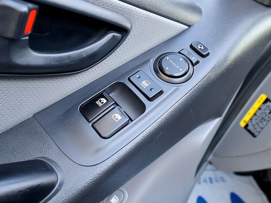 HYUNDAI Starex 2019 Gris - Importación desde Corea - HF Imports Iquique - Foto 12