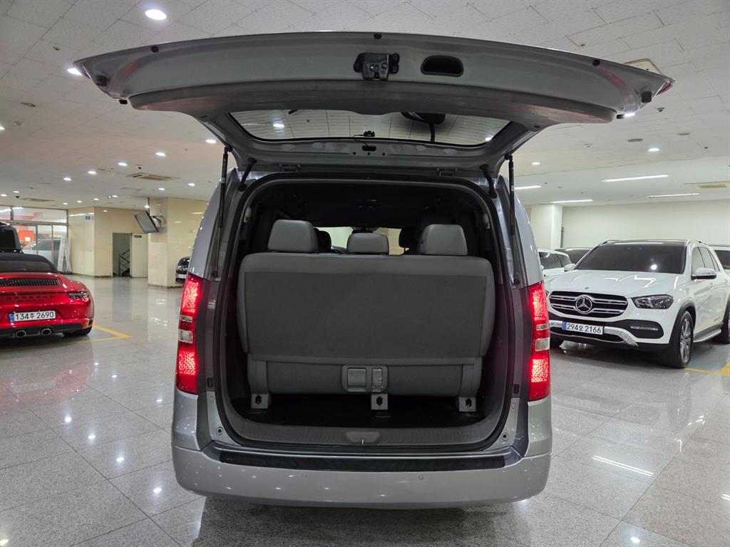 HYUNDAI Starex 2021 Plateado - Importación desde Corea - HF Imports Iquique - Foto 19